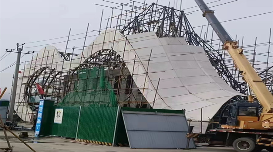 GRC構件安裝中 GRC構件安裝中