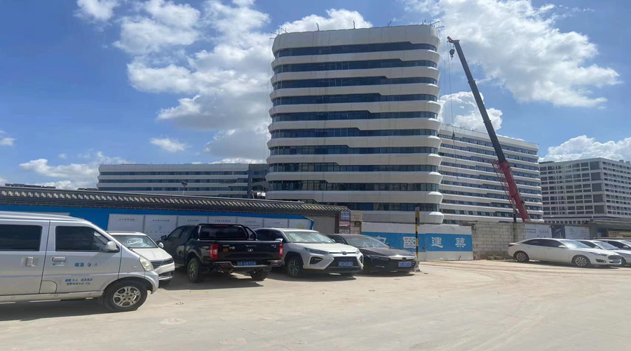 花都區(qū)中山大學(xué)附屬仁濟醫(yī)院GRC外墻掛板工程案例 花都區(qū)中山大學(xué)附屬仁濟醫(yī)院GRC外墻掛板工程案例