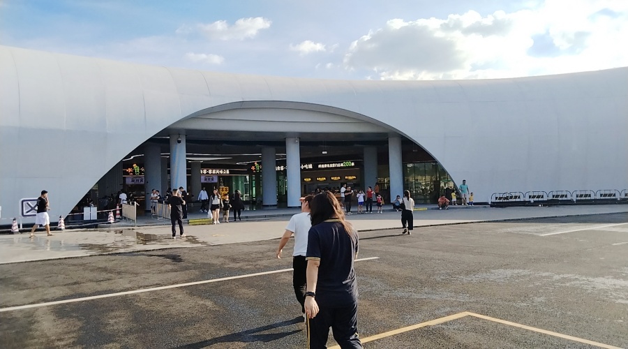 深圳沙田服務(wù)區(qū)GRC幕墻掛板項目 深圳沙田服務(wù)區(qū)GRC幕墻掛板項目