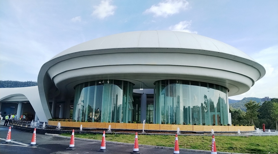 深圳沙田服務(wù)區(qū)GRC幕墻掛板項目 深圳沙田服務(wù)區(qū)GRC幕墻掛板項目