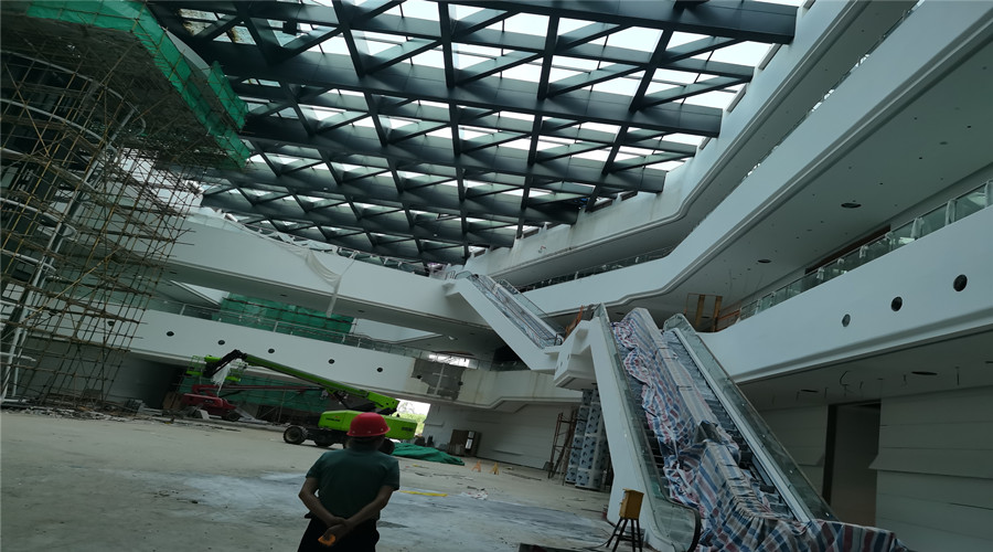 GRG中庭攔河 GRG中庭攔河